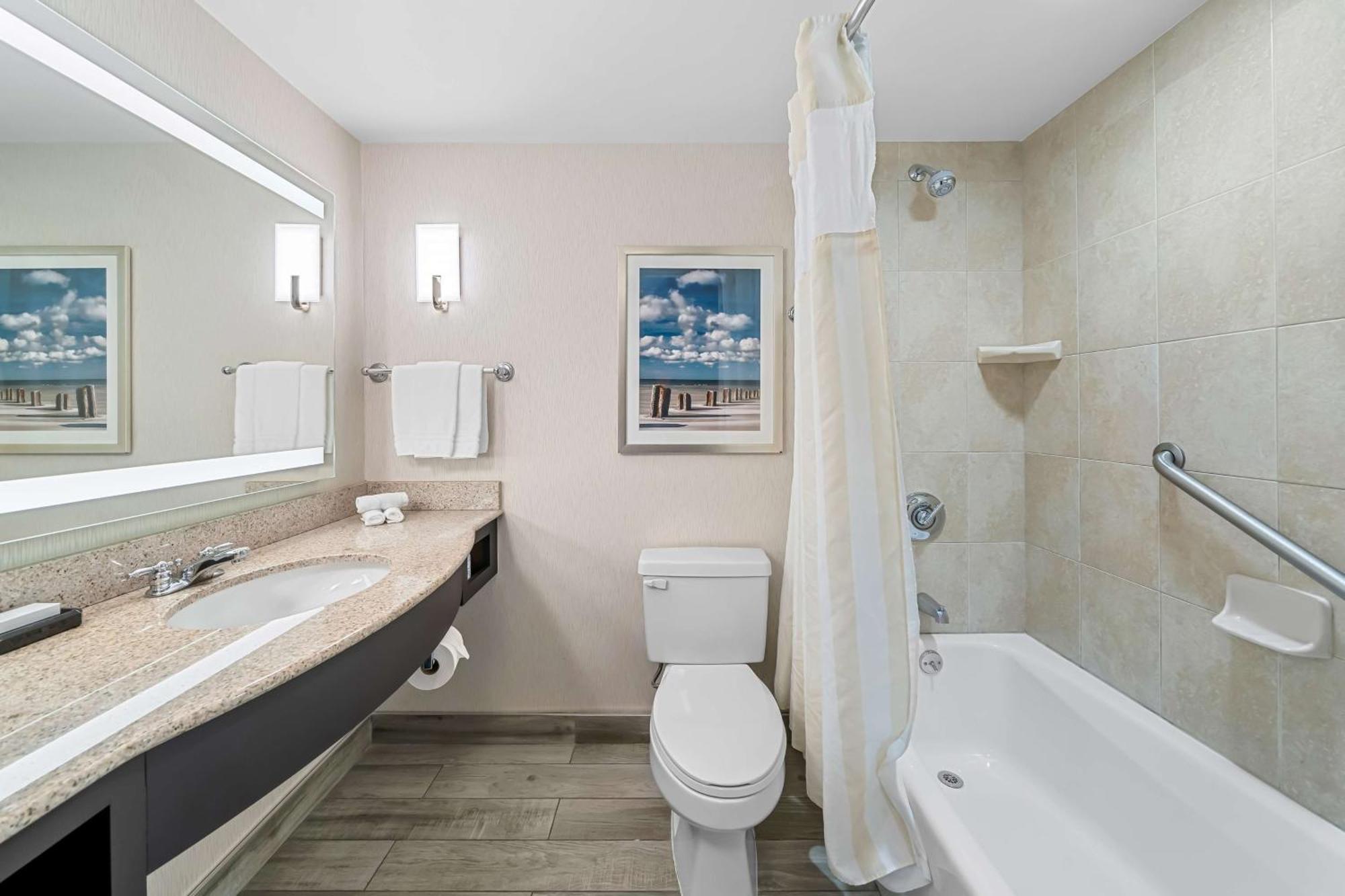 Hilton Garden Inn Плимут Экстерьер фото