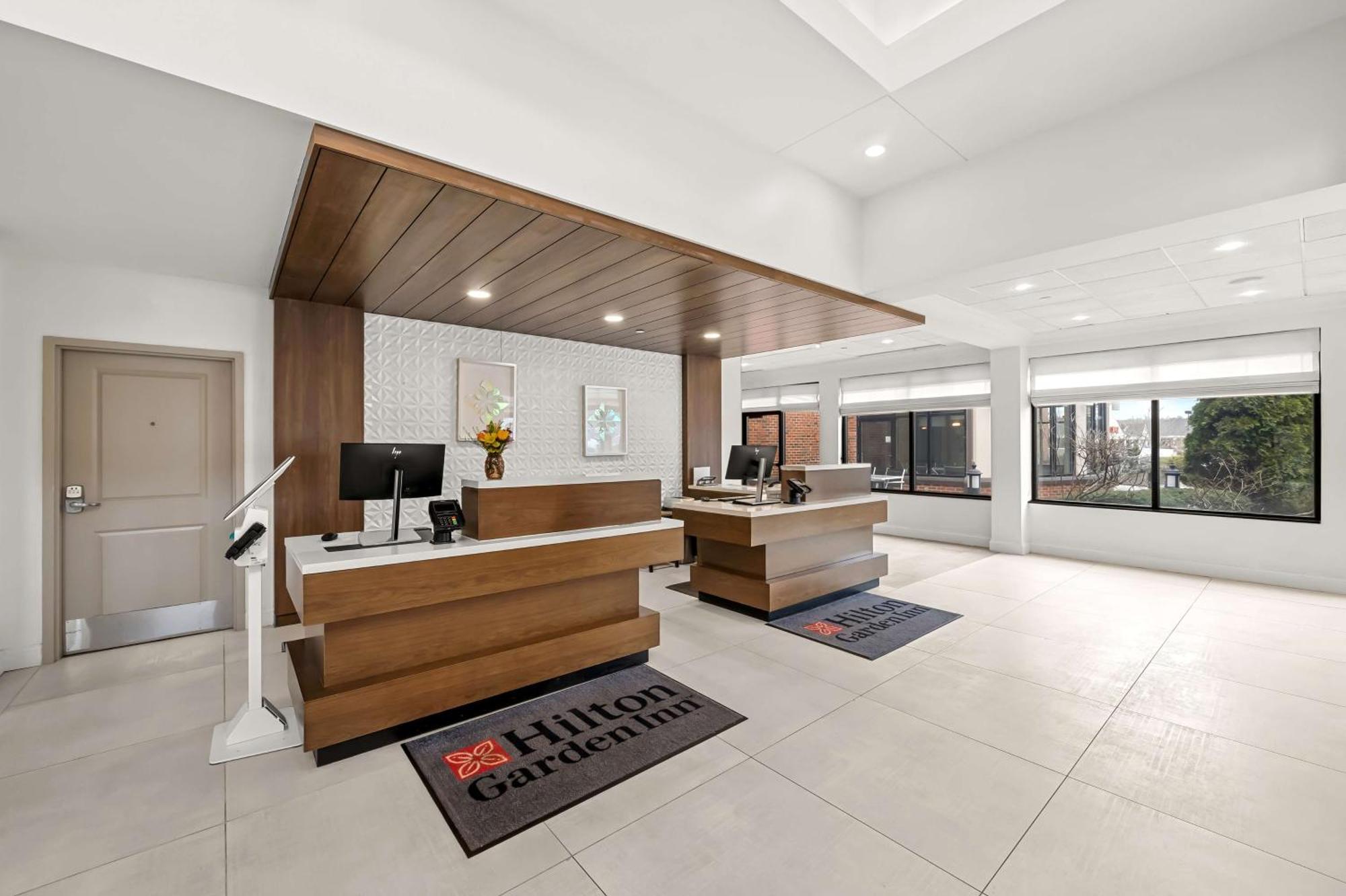 Hilton Garden Inn Плимут Экстерьер фото