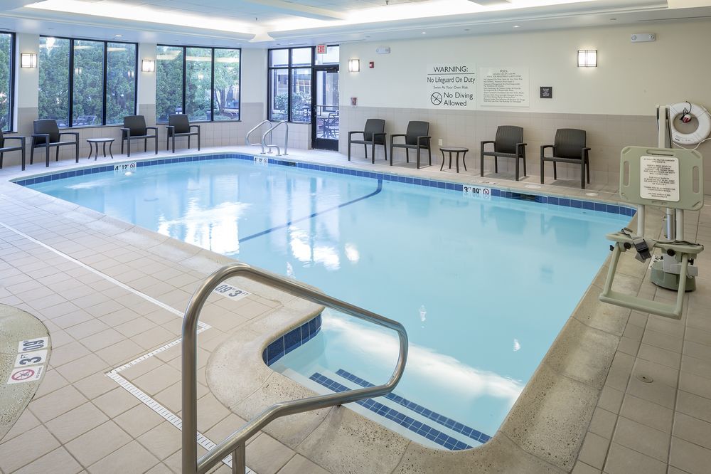 Hilton Garden Inn Плимут Экстерьер фото
